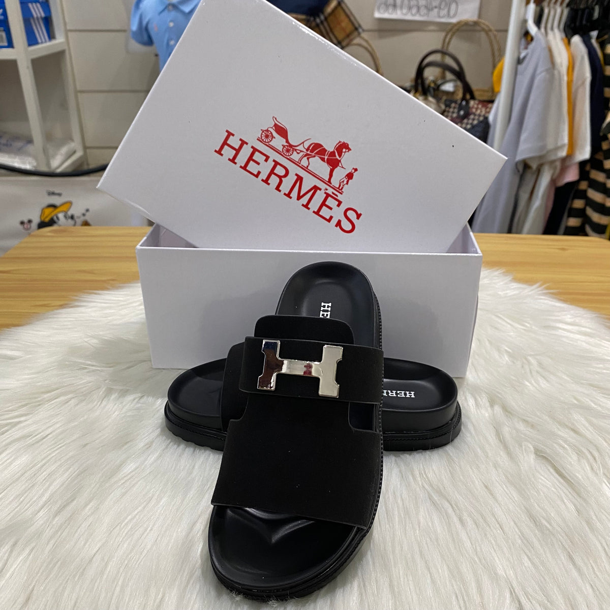 Hermes Sandal